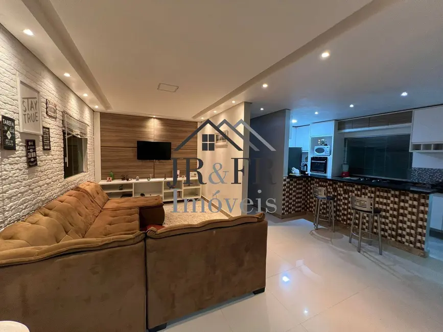 Casa com 30 quartos à venda, 200m2 em Camacari - BA - imagem 5 Foto 5 de Casa com 30 quartos à venda, 200m2 em Camacari - BA