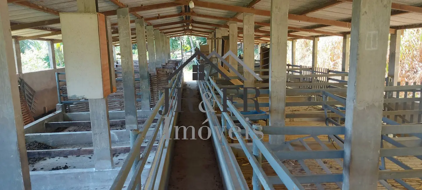 Foto 1 de Chácara com 5 quartos à venda, 360m2 em Camacari - BA