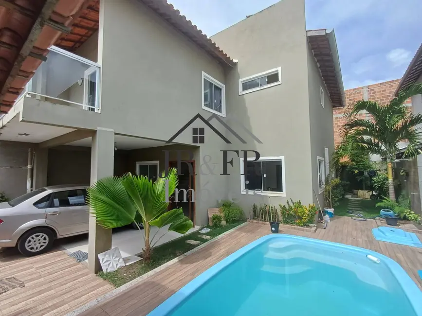 Foto 1 de Casa com 3 quartos à venda, 200m2 em Camacari - BA