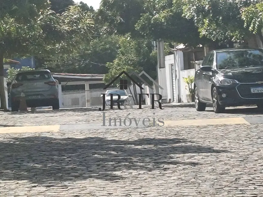 Foto 6 de Terreno / Lote à venda, 300m2 em Camacari - BA