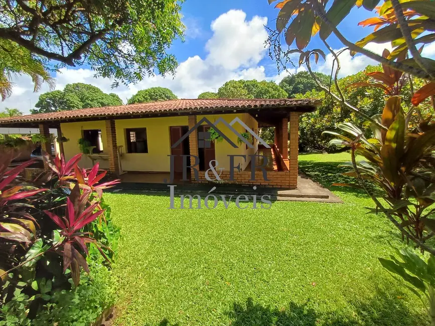 Foto 3 de Casa com 5 quartos à venda, 355m2 em Camacari - BA