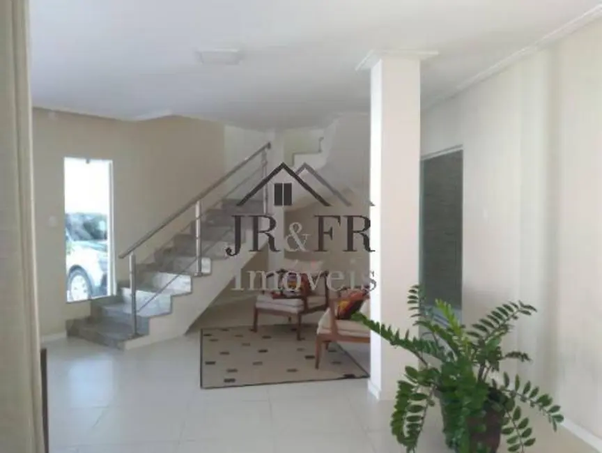 Casa com 4 quartos à venda, 280m2 em Camacari - BA - imagem 5 Foto 5 de Casa com 4 quartos à venda, 280m2 em Camacari - BA