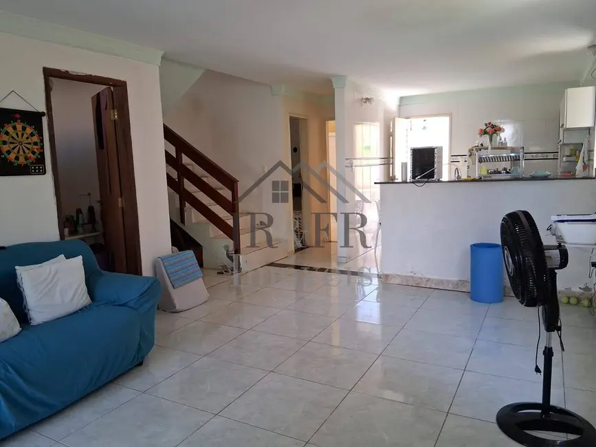 Foto 6 de Casa com 5 quartos à venda, 230m2 em Camacari - BA