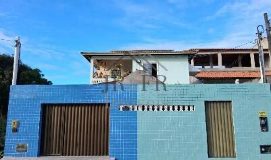 Foto 2 de Casa com 5 quartos à venda, 230m2 em Camacari - BA
