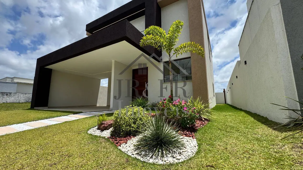 Foto 1 de Casa com 4 quartos à venda, 280m2 em Camacari - BA