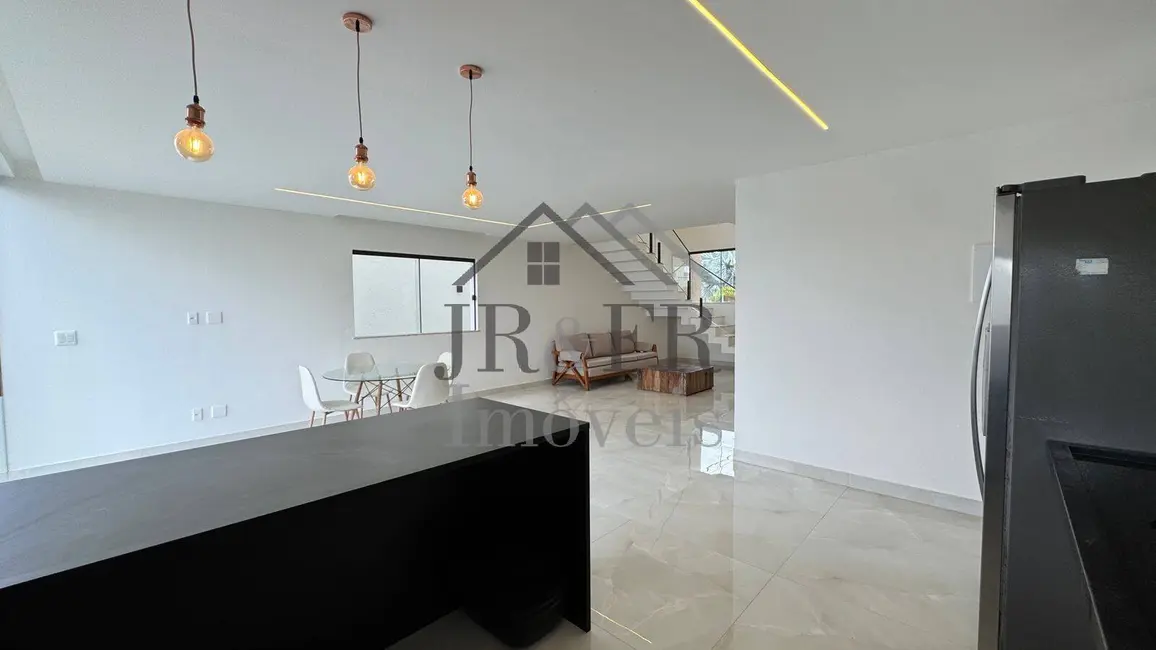 Foto 6 de Casa com 4 quartos à venda, 280m2 em Camacari - BA