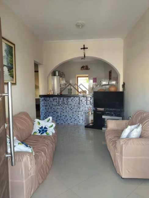 Foto 4 de Casa com 4 quartos à venda, 150m2 em Camacari - BA