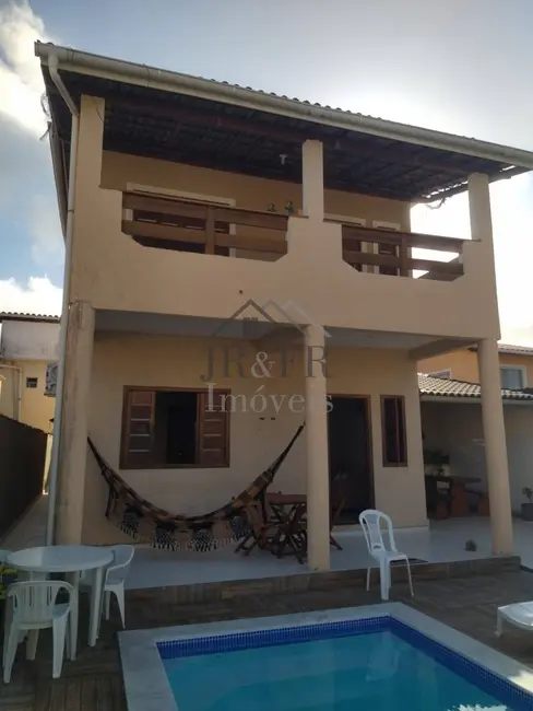 Foto 1 de Casa com 4 quartos à venda, 150m2 em Camacari - BA