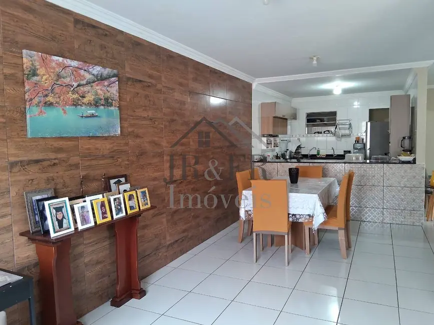 Foto 8 de Casa com 4 quartos à venda, 220m2 em Camacari - BA