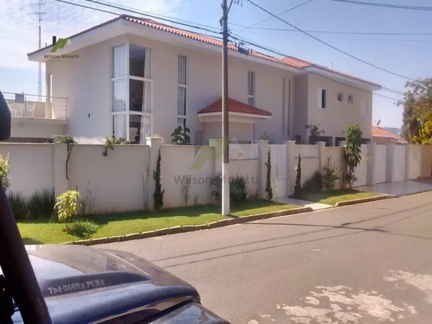 Casa com 5 quartos à venda, 534m2 em Valinhos - SP - imagem 9 Foto 9 de Casa com 5 quartos à venda, 534m2 em Valinhos - SP