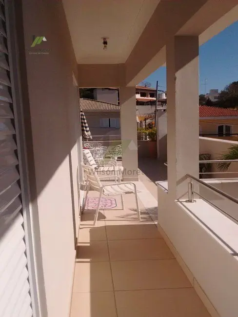 Casa com 5 quartos à venda, 534m2 em Valinhos - SP - imagem 2 Foto 2 de Casa com 5 quartos à venda, 534m2 em Valinhos - SP