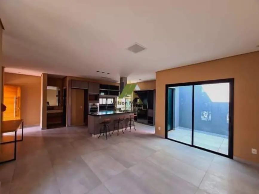 Foto 1 de Casa de Condomínio com 3 quartos à venda, 200m2 em Cabreuva - SP