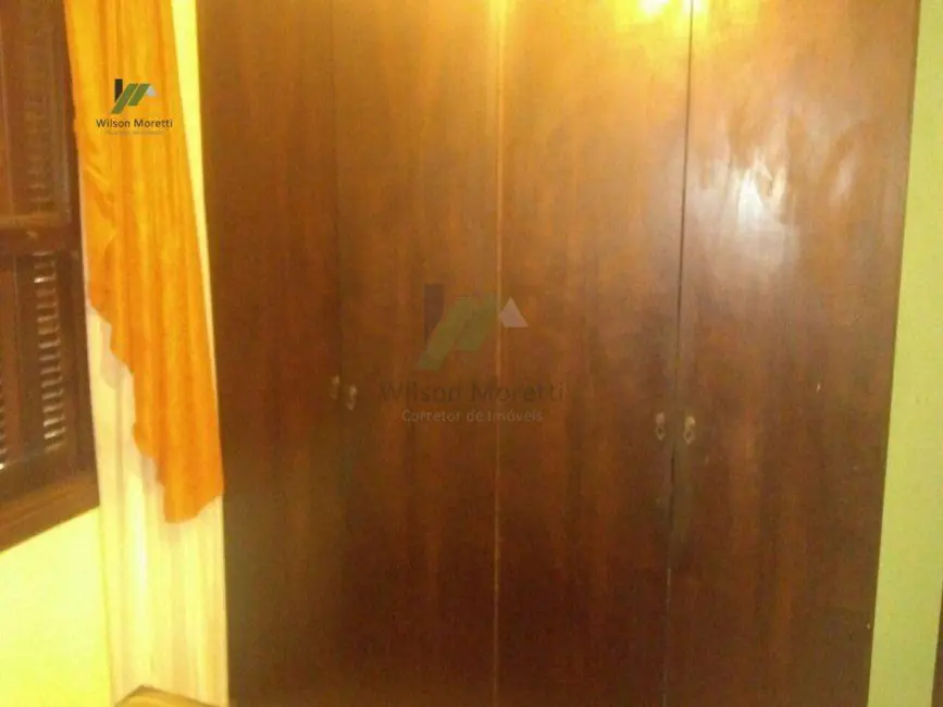 Casa com 3 quartos à venda, 155m2 em Centro, Vinhedo - SP - imagem 4 Foto 4 de Casa com 3 quartos à venda, 155m2 em Centro, Vinhedo - SP