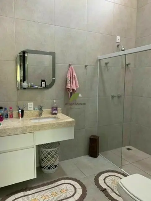 Foto 4 de Casa de Condomínio com 3 quartos à venda, 236m2 em Louveira - SP