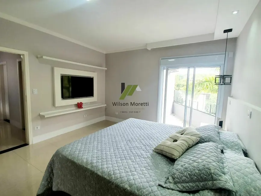 Foto 8 de Casa de Condomínio com 3 quartos à venda, 306m2 em Louveira - SP