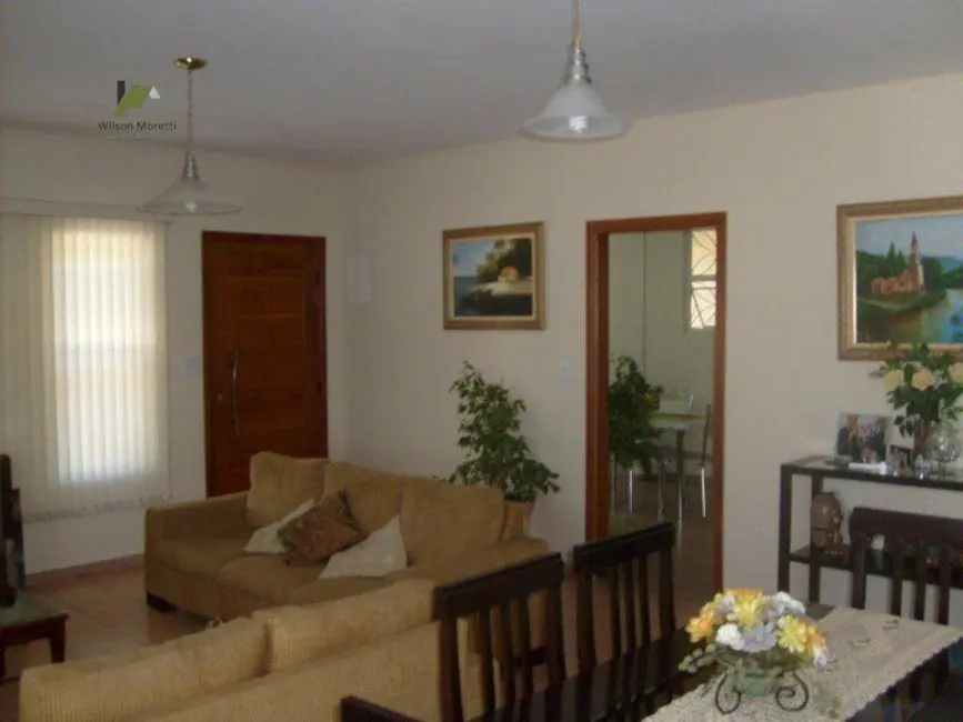 Casa com 3 quartos à venda, 220m2 em Jardim Santa Adelaide, Jundiai - SP - imagem 2 Foto 2 de Casa com 3 quartos à venda, 220m2 em Jardim Santa Adelaide, Jundiai - SP