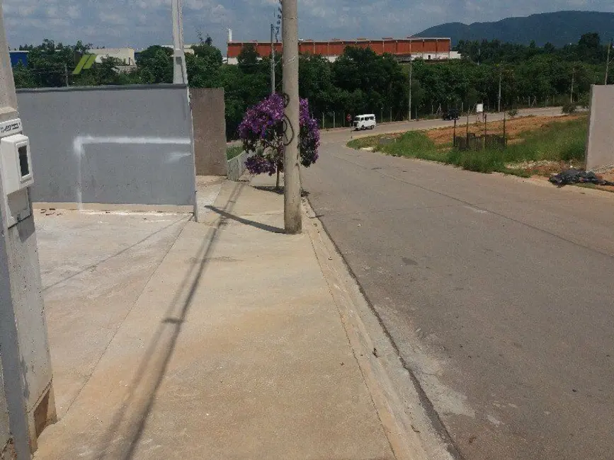 Foto 1 de Terreno / Lote à venda, 140m2 em Jundiai - SP