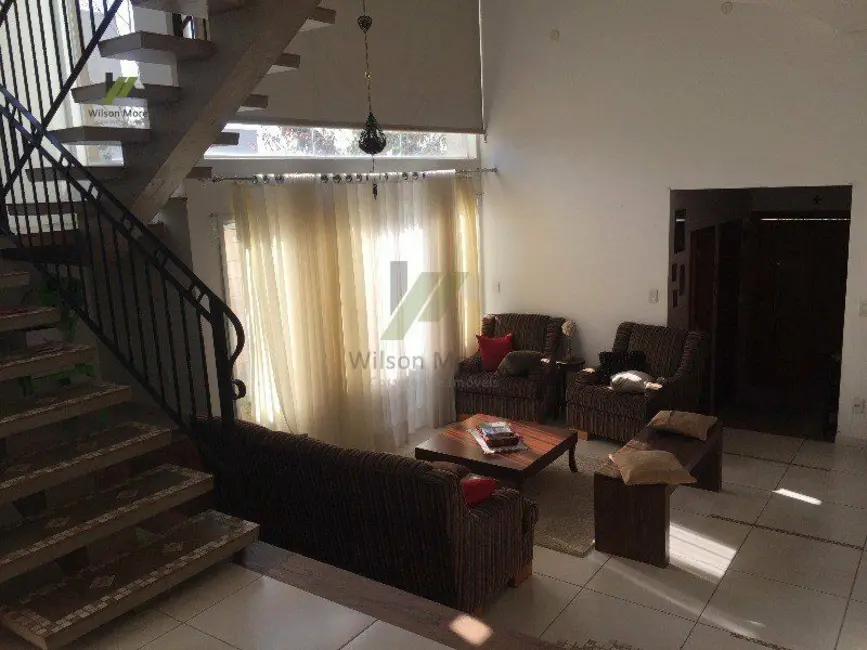 Casa com 3 quartos à venda, 230m2 em Itupeva - SP - imagem 5 Foto 5 de Casa com 3 quartos à venda, 230m2 em Itupeva - SP