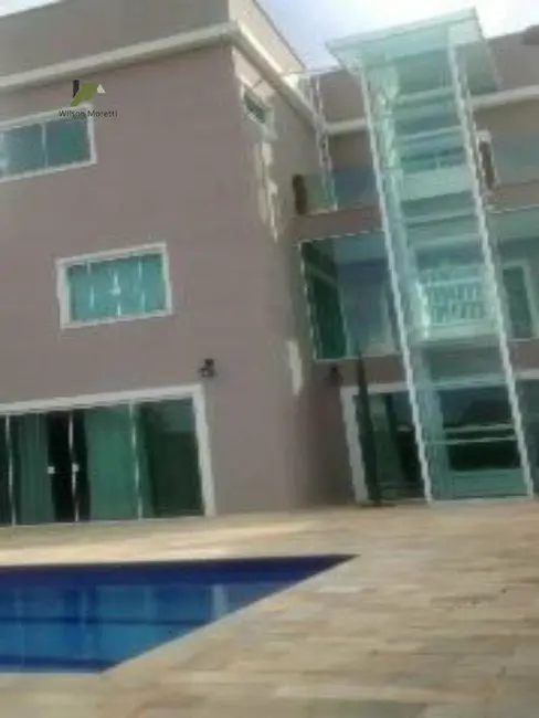 Casa com 3 quartos à venda, 431m2 em Medeiros, Jundiai - SP - imagem 4 Foto 4 de Casa com 3 quartos à venda, 431m2 em Medeiros, Jundiai - SP