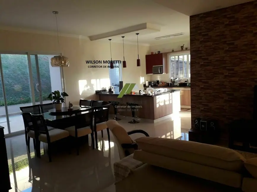 Foto 6 de Casa com 3 quartos à venda, 250m2 em Vinhedo - SP