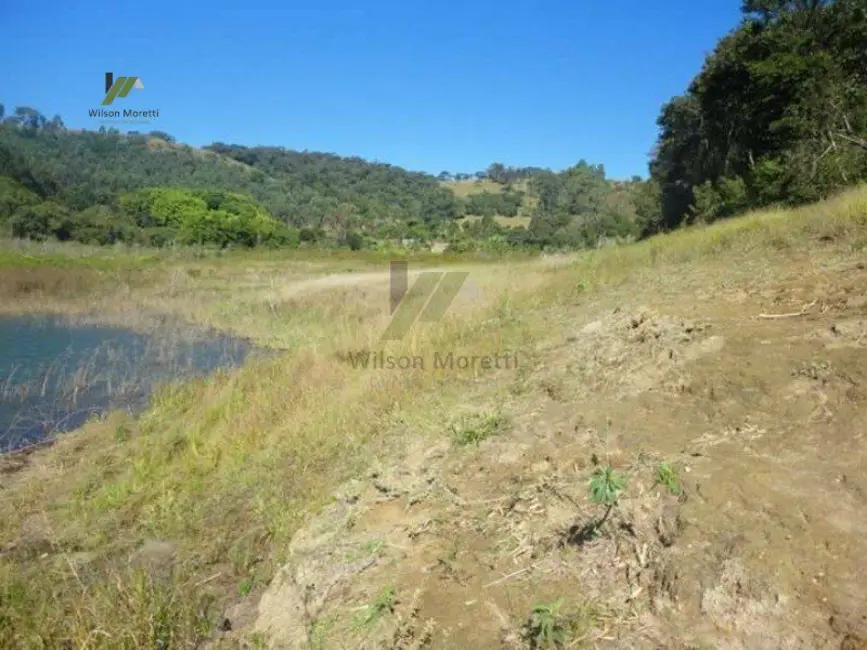 Foto 3 de Terreno / Lote à venda, 2685m2 em Piracaia - SP