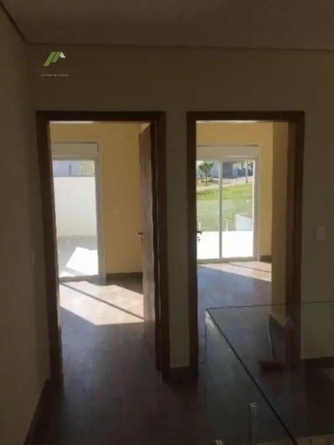 Sobrado com 3 quartos à venda, 180m2 em Itupeva - SP - imagem 2 Foto 2 de Sobrado com 3 quartos à venda, 180m2 em Itupeva - SP