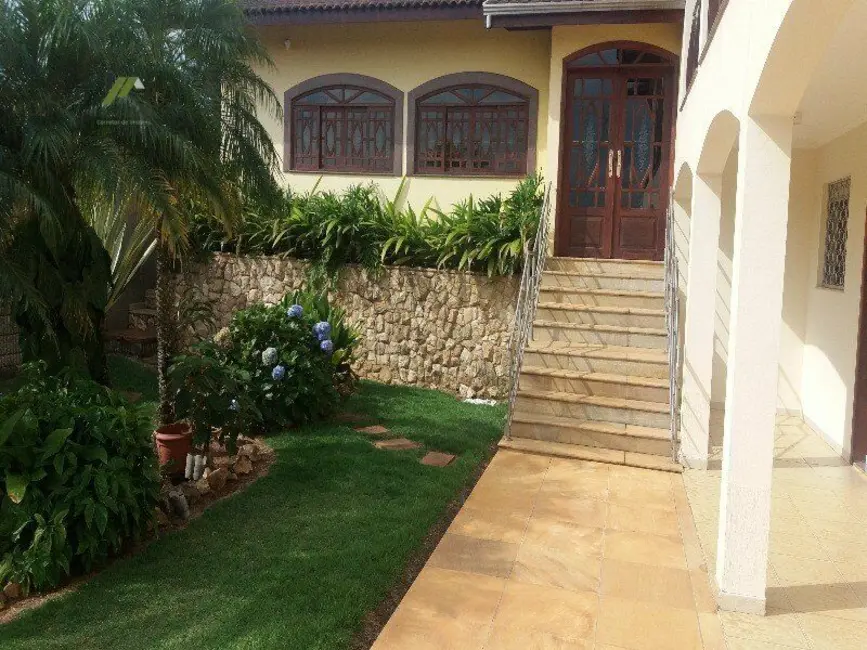 Foto 2 de Casa com 3 quartos à venda, 492m2 em Jardim Tereza Cristina, Jundiai - SP