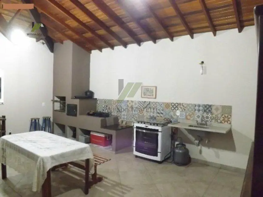 Foto 2 de Casa com 4 quartos à venda, 320m2 em Jundiai - SP