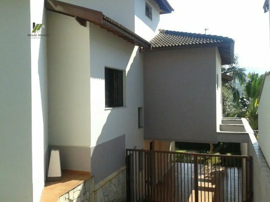 Foto 2 de Casa com 3 quartos à venda, 269m2 em Louveira - SP