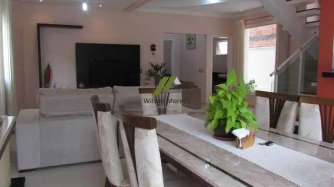 Casa de Condomínio com 3 quartos à venda, 240m2 em Jundiai - SP - imagem 3 Foto 3 de Casa de Condomínio com 3 quartos à venda, 240m2 em Jundiai - SP