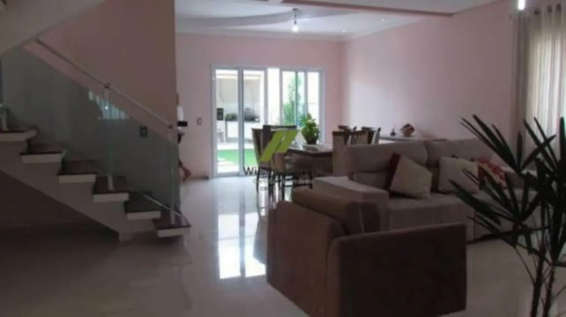 Casa de Condomínio com 3 quartos à venda, 240m2 em Jundiai - SP - imagem 4 Foto 4 de Casa de Condomínio com 3 quartos à venda, 240m2 em Jundiai - SP