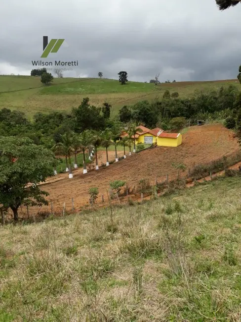 Fazenda / Haras com 4 quartos à venda, 45000m2 em Centro, Munhoz - MG - imagem 6 Foto 6 de Fazenda / Haras com 4 quartos à venda, 45000m2 em Centro, Munhoz - MG