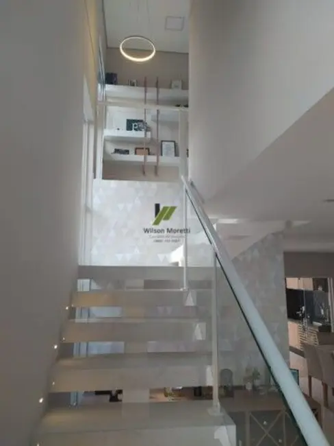 Sobrado com 3 quartos à venda, 140m2 em Residencial Santa Giovana, Jundiai - SP - imagem 3 Foto 3 de Sobrado com 3 quartos à venda, 140m2 em Residencial Santa Giovana, Jundiai - SP