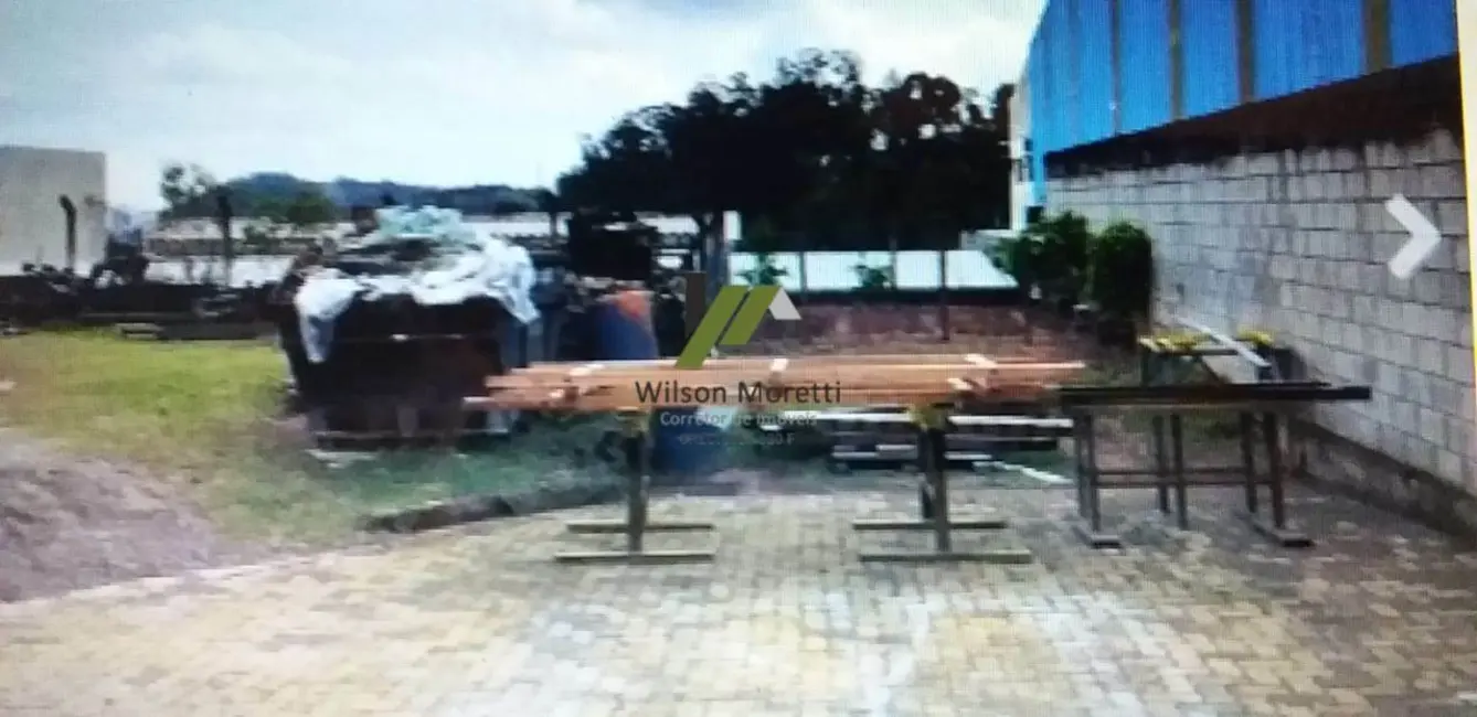 Foto 2 de Armazém / Galpão à venda, 1500m2 em Varzea Paulista - SP