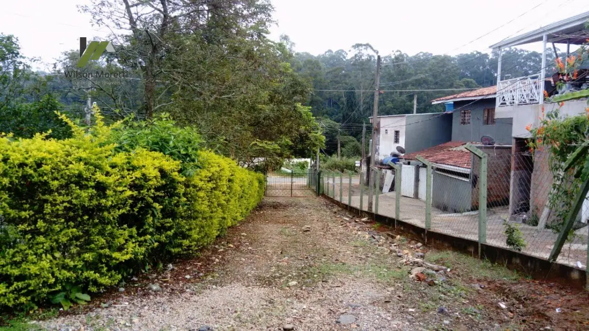 Chácara com 3 quartos à venda, 130m2 em Louveira - SP - imagem 4 Foto 4 de Chácara com 3 quartos à venda, 130m2 em Louveira - SP