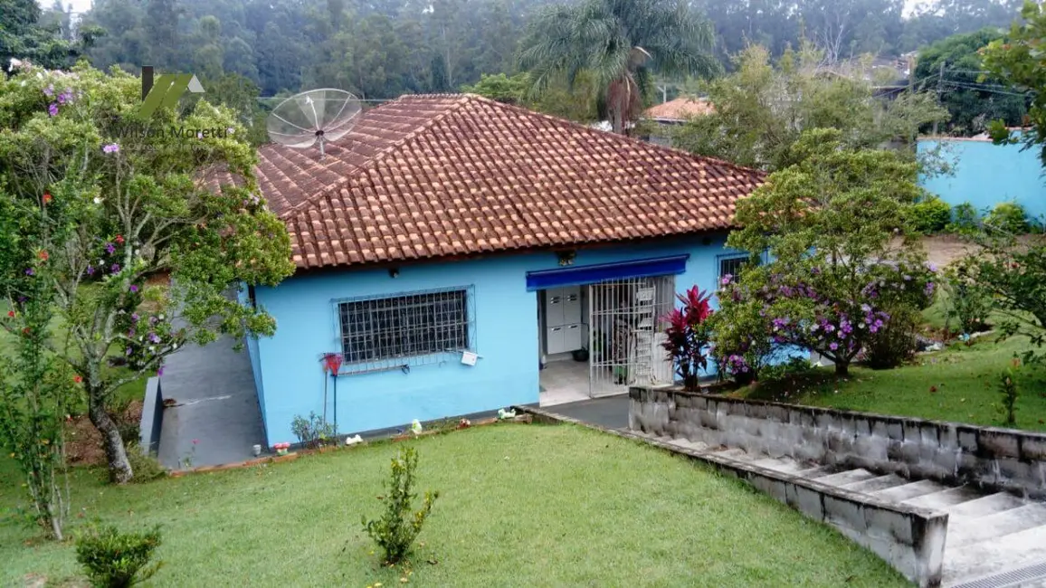Chácara com 3 quartos à venda, 130m2 em Louveira - SP - imagem 3 Foto 3 de Chácara com 3 quartos à venda, 130m2 em Louveira - SP