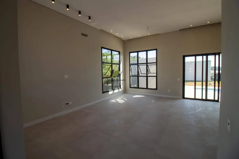 Casa com 4 quartos à venda, 180m2 em Itupeva - SP - imagem 5 Foto 5 de Casa com 4 quartos à venda, 180m2 em Itupeva - SP