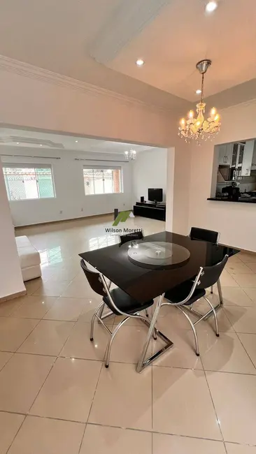 Casa com 3 quartos à venda, 320m2 em Jardim do Lago, Jundiai - SP - imagem 9 Foto 9 de Casa com 3 quartos à venda, 320m2 em Jardim do Lago, Jundiai - SP