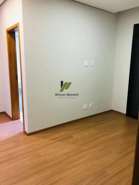 Casa de Condomínio com 3 quartos à venda, 136m2 em Jardim Quintas das Videiras, Jundiai - SP - imagem 4 Foto 4 de Casa de Condomínio com 3 quartos à venda, 136m2 em Jardim Quintas das Videiras, Jundiai - SP