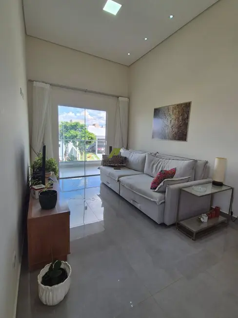 Casa de Condomínio com 3 quartos à venda, 167m2 em Itupeva - SP - imagem 2 Foto 2 de Casa de Condomínio com 3 quartos à venda, 167m2 em Itupeva - SP