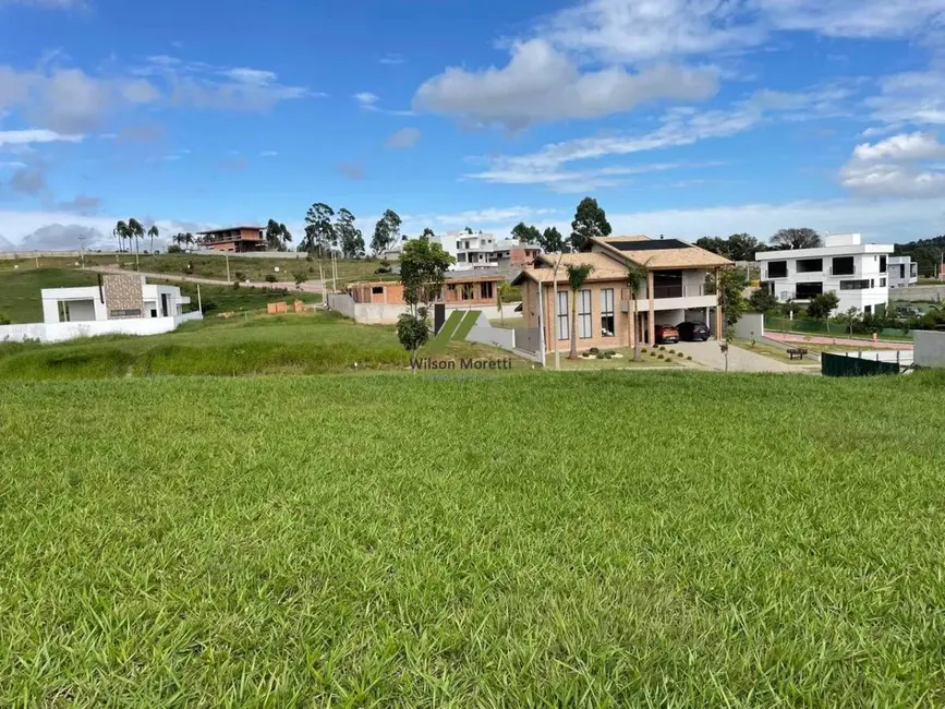 Foto 1 de Terreno / Lote à venda, 868m2 em Medeiros, Jundiai - SP