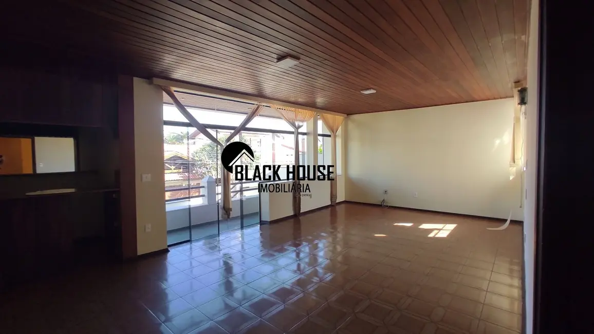 Foto 1 de Sobrado com 4 quartos à venda e para alugar, 360m2 em Jardim Santa Rosália, Sorocaba - SP