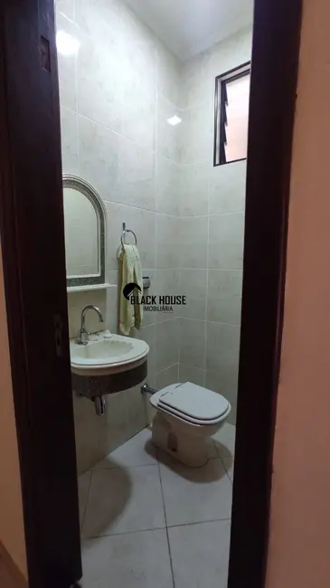 Sobrado com 4 quartos à venda e para alugar, 360m2 em Jardim Santa Rosália, Sorocaba - SP - imagem 4 Foto 4 de Sobrado com 4 quartos à venda e para alugar, 360m2 em Jardim Santa Rosália, Sorocaba - SP