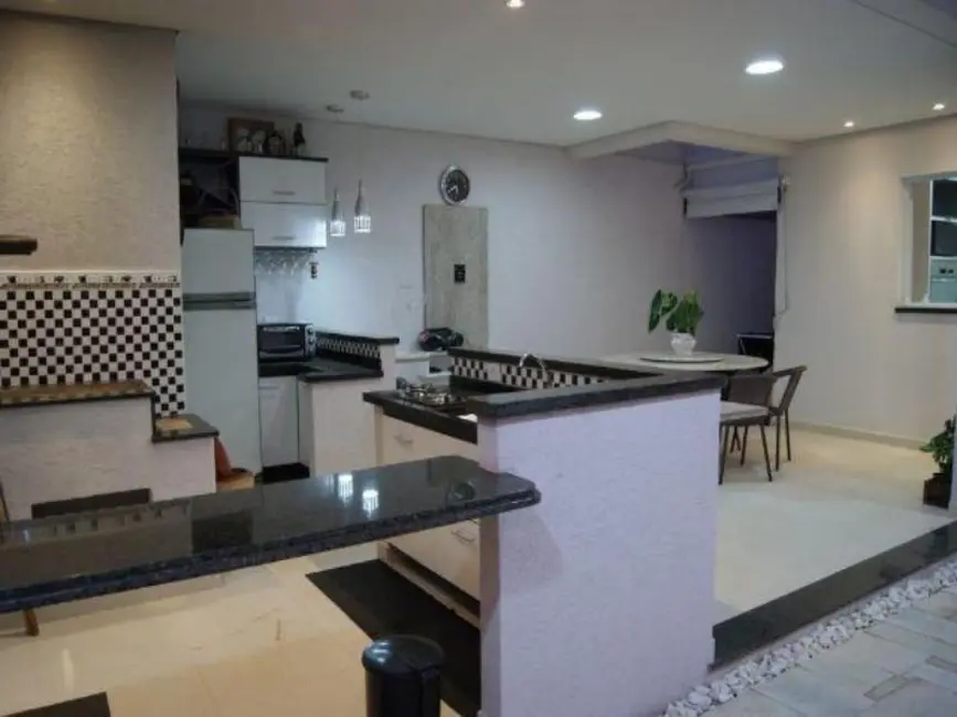 Foto 3 de Sobrado com 3 quartos à venda, 380m2 em Bairro da Vossoroca, Sorocaba - SP