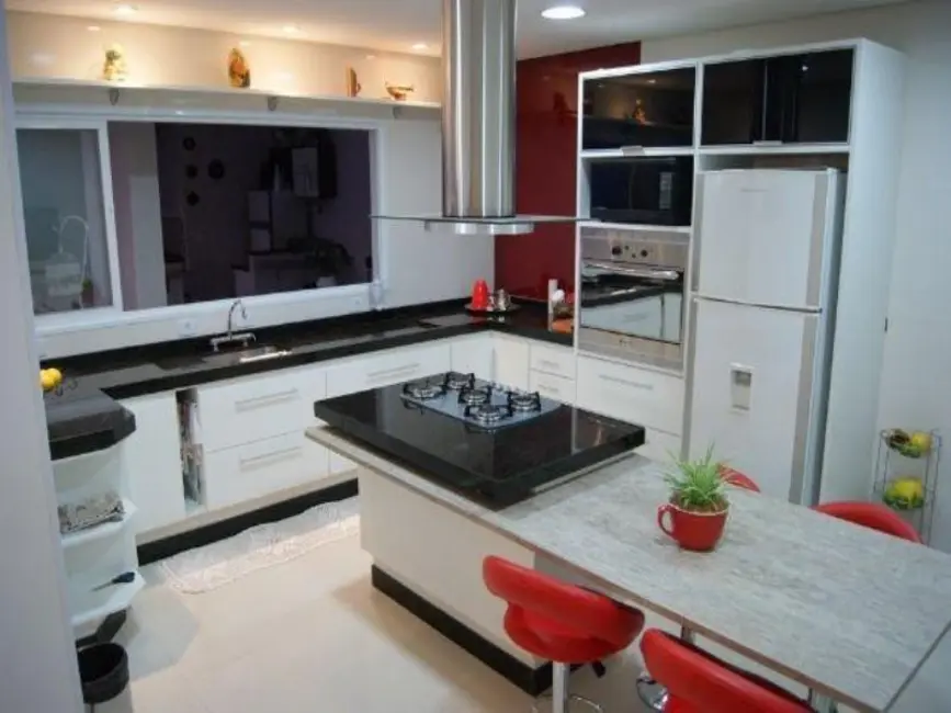 Foto 4 de Sobrado com 3 quartos à venda, 380m2 em Bairro da Vossoroca, Sorocaba - SP