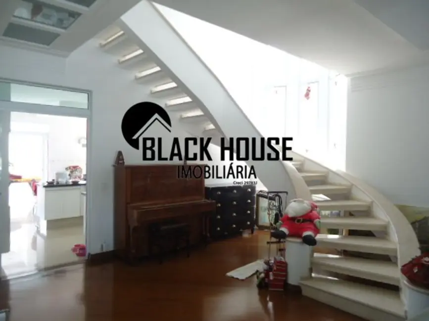 Casa de Condomínio com 3 quartos à venda, 450m2 em Parque Campolim, Sorocaba - SP - imagem 3 Foto 3 de Casa de Condomínio com 3 quartos à venda, 450m2 em Parque Campolim, Sorocaba - SP