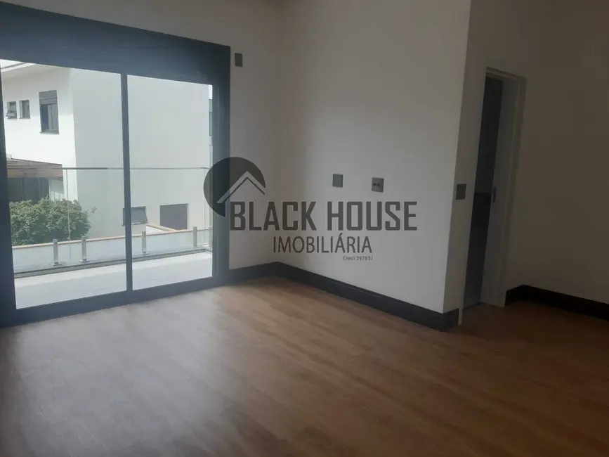 Foto 4 de Sobrado com 4 quartos à venda, 456m2 em Votorantim - SP