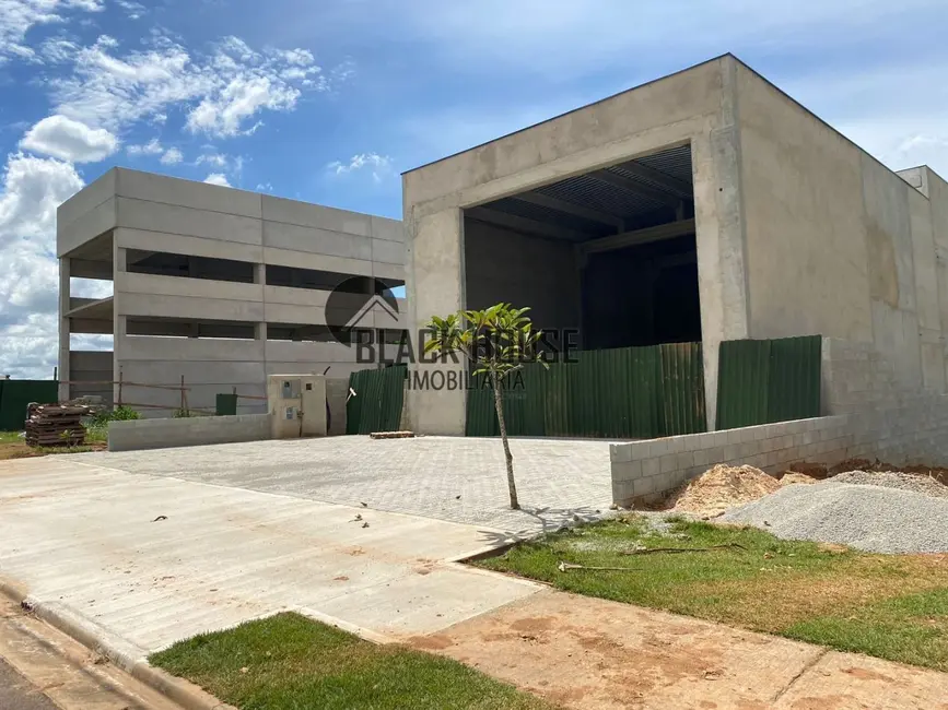 Foto 1 de Armazém / Galpão à venda e para alugar, 394m2 em Votorantim - SP
