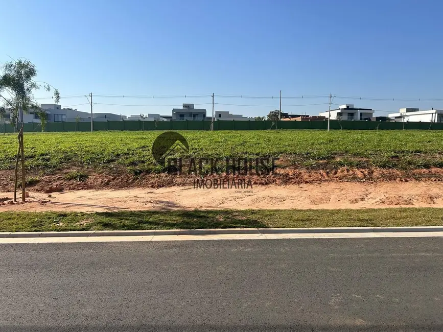 Foto 3 de Terreno / Lote à venda, 300m2 em Votorantim - SP