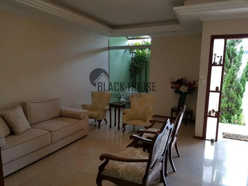 Casa com 3 quartos à venda, 300m2 em Centro, Sorocaba - SP - imagem 9 Foto 9 de Casa com 3 quartos à venda, 300m2 em Centro, Sorocaba - SP